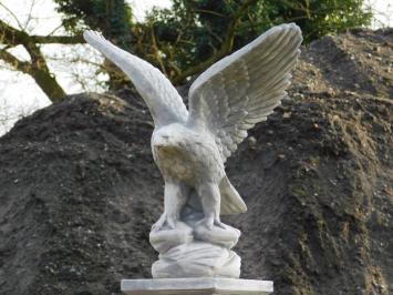 Adler auf Sockel - 130 cm - Stein