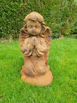 betender Engel, Gartenstatue