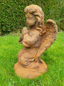 betender Engel, Gartenstatue